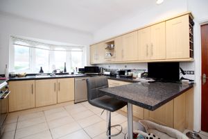 Kitchen- click for photo gallery